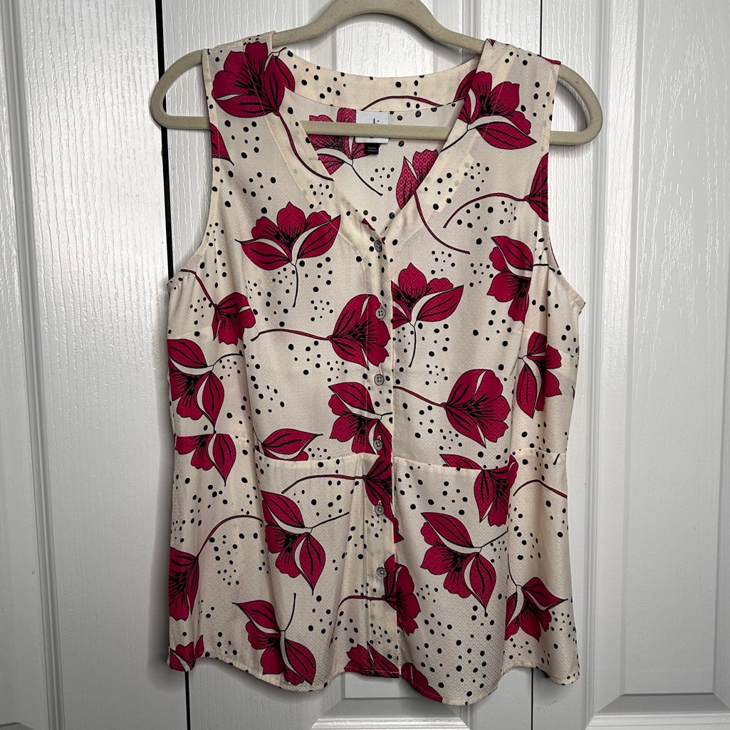 Cabi Women’s Floral Red & Cream Button Down Sleeveless Blouse Size Medium